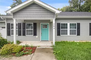 204 Quail Dr, Winston-Salem, NC 27105 - Photo 2
