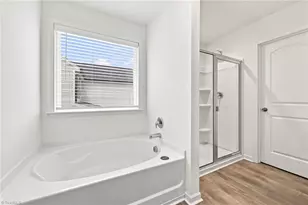 1843 Gatehouse Vw Dr, Winston-Salem, NC 27127 - Photo 22
