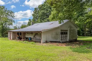 4988 Amick Ln, Liberty, NC 27298 - Photo 32