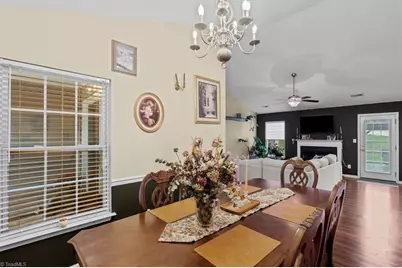 705 Eagle Point Drive, Kernersville, NC 27284 - Photo 10