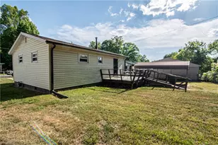 605 E Morehead St, Reidsville, NC 27320 - Photo 4