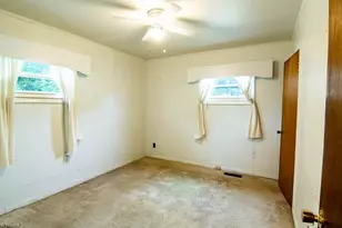 605 E Morehead St, Reidsville, NC 27320 - Photo 14