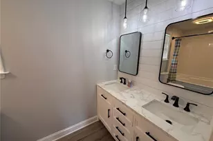 2740 Bridgeport Dr, Winston-Salem, NC 27103 - Photo 10
