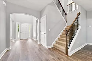 5409 Torwood Dr, Greensboro, NC 27409 - Photo 2