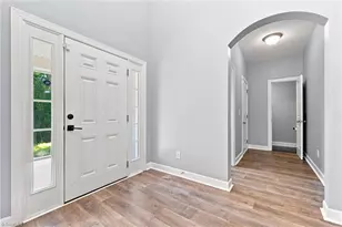 5409 Torwood Dr, Greensboro, NC 27409 - Photo 4