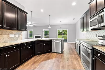 5409 Torwood Drive, Greensboro, NC 27409 - Photo 10
