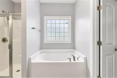 5409 Torwood Drive, Greensboro, NC 27409 - Photo 16