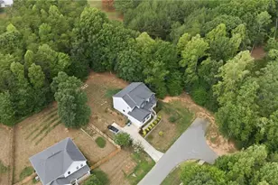 5409 Torwood Dr, Greensboro, NC 27409 - Photo 46