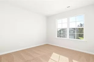 204 Hungerford Blvd, Jamestown, NC 27282 - Photo 2