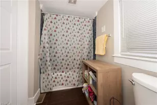 5102 Old Walkertown Rd, Winston-Salem, NC 27105 - Photo 20