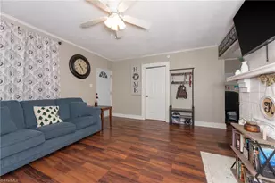5102 Old Walkertown Rd, Winston-Salem, NC 27105 - Photo 8