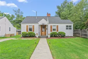 1333 Winstead Pl, Greensboro, NC 27408 - Photo 2