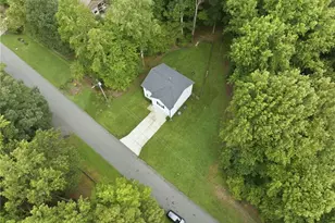 527 Dogwood Dr, Liberty, NC 27298 - Photo 30