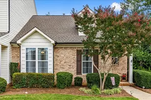 14 Rhododendron Dr, Greensboro, NC 27455 - Photo 1