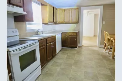 627 Morehead Street, Eden, NC 27288 - Photo 22