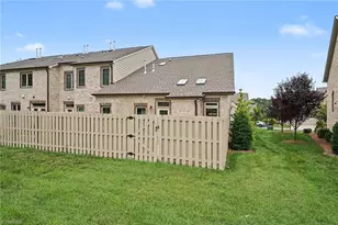 3840 Thistleberry Rd, High Point, NC 27265 - Photo 26
