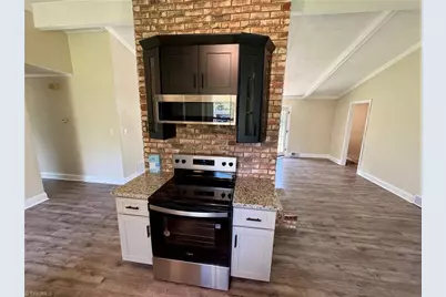 118 Lakeview Circle, Thomasville, NC 27360 - Photo 6