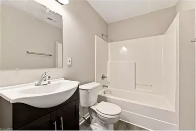 3 Franklinwood Drive, Greensboro, NC 27401 - Photo 24