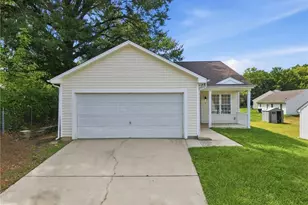 3 Franklinwood Dr, Greensboro, NC 27401 - Photo 1