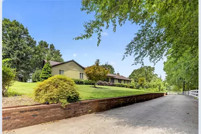 4262 Nc Highway 49 S, Asheboro, NC 27205 - Photo 2