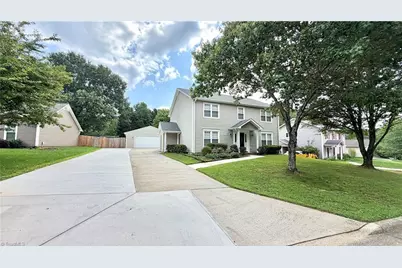4610 Eagle Rock Road, Greensboro, NC 27410 - Photo 2