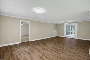 488 Lansdowne Pl, Winston-Salem, NC 27107 - Photo 4