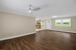 488 Lansdowne Pl, Winston-Salem, NC 27107 - Photo 6