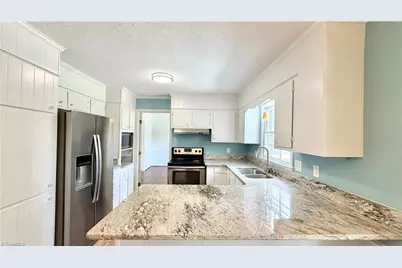 4109 Windlestraw Lane, Greensboro, NC 27410 - Photo 10