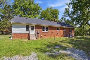 3048 Nc Hwy 62, Liberty, NC 27298 - Photo 28