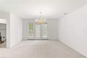 211 Walter Hagen Dr, Mebane, NC 27302 - Photo 10