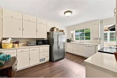 3810 Yadkinville Road, Winston-Salem, NC 27106 - Photo 22