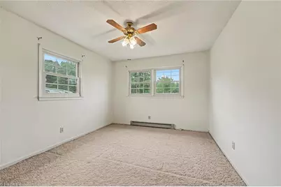 136 Beckford Drive, Lexington, NC 27295 - Photo 14