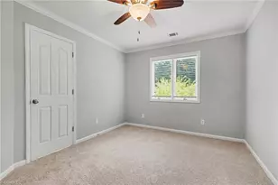 816 Crystal Bay Dr, Denton, NC 27239 - Photo 20