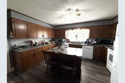 10317 Nc Highway 49 S, Liberty, NC 27298 - Photo 24