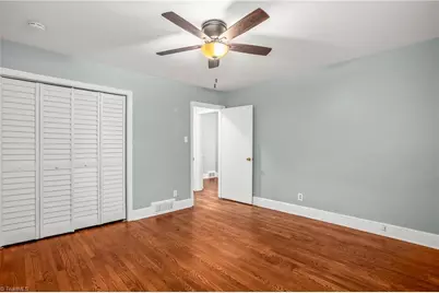5038 Pinewood Drive #5044, Winston-Salem, NC 27106 - Photo 8
