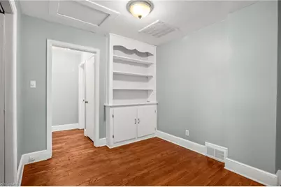 5038 Pinewood Drive #5044, Winston-Salem, NC 27106 - Photo 10