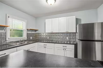 5038 Pinewood Drive #5044, Winston-Salem, NC 27106 - Photo 4