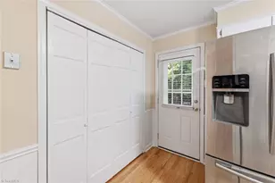 4707 Ramblewood Dr, Greensboro, NC 27406 - Photo 14