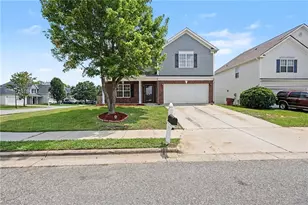 4501 Wolf Run Dr, Greensboro, NC 27406 - Photo 4