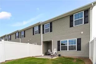 1196 Evelynnview Ln, Kernersville, NC 27284 - Photo 24