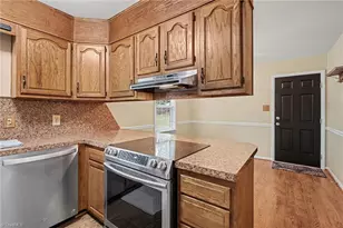 3212 Flanders Ct, High Point, NC 27265 - Photo 8