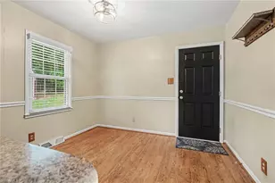 3212 Flanders Ct, High Point, NC 27265 - Photo 8