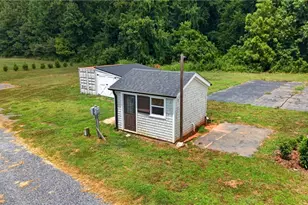 2428 Glade Rd, Asheboro, NC 27205 - Photo 38