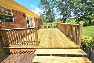 118 Pickshin Ave, Dobson, NC 27017 - Photo 10