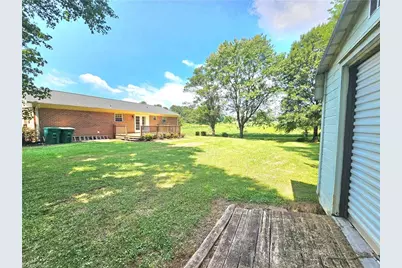 118 Pickshin Avenue, Dobson, NC 27017 - Photo 32