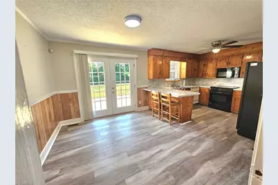 118 Pickshin Avenue, Dobson, NC 27017 - Photo 8