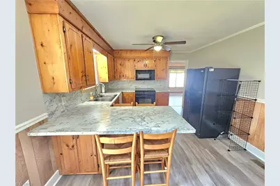 118 Pickshin Avenue, Dobson, NC 27017 - Photo 12