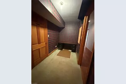 3921 Madison Avenue, Greensboro, NC 27410 - Photo 32