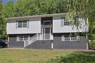 1474 Sherwood Dr, Reidsville, NC 27320 - Photo 1