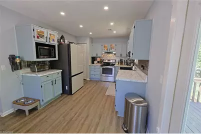 1474 Sherwood Drive, Reidsville, NC 27320 - Photo 2